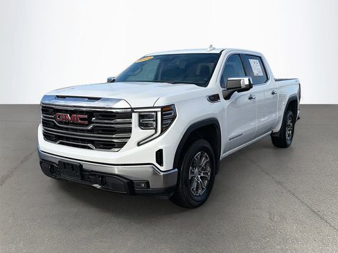 Used 2024 GMC Sierra 1500 SLT image 9