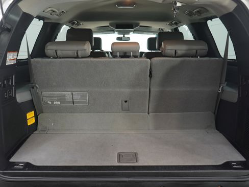 Used 2015 Toyota Sequoia Platinum image 11