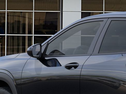 New 2026 Chevrolet Trax LS w/ LS Convenience Package FWD image 12