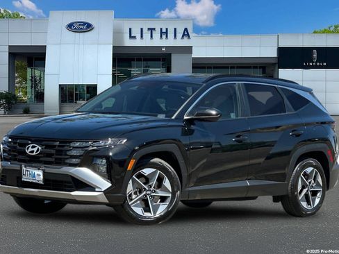 Used 2025 Hyundai Tucson SEL FWD image 1