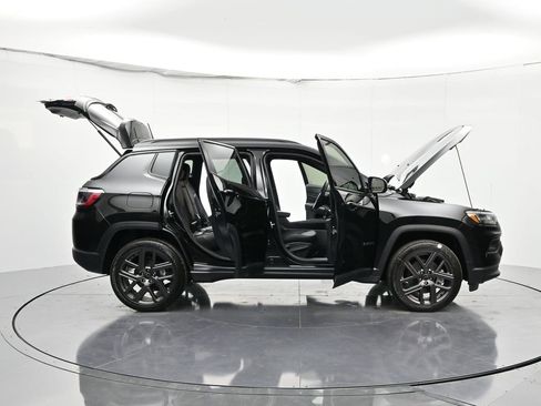 New 2026 Jeep Compass Latitude image 48