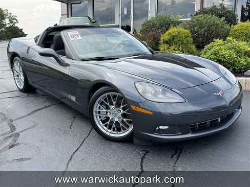 Used 2009 Chevrolet Corvette Coupe w/ Preferred Equipment Group RWD image 1