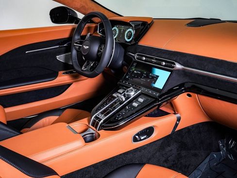 New 2026 Aston Martin V8 Vantage Roadster image 19