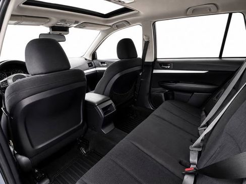 Used 2014 Subaru Outback 2.5i Premium w/ Moonroof Package AWD/4WD image 15