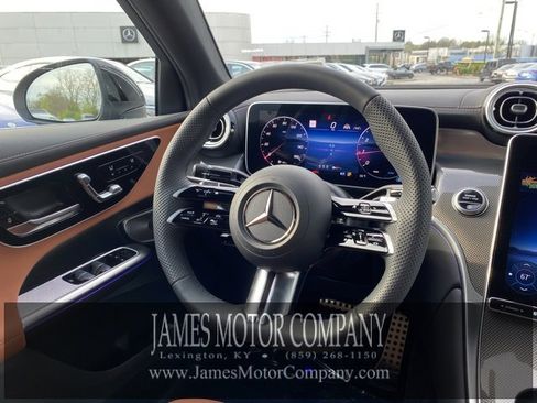 Certified 2025 Mercedes-Benz GLC 300 4MATIC image 18