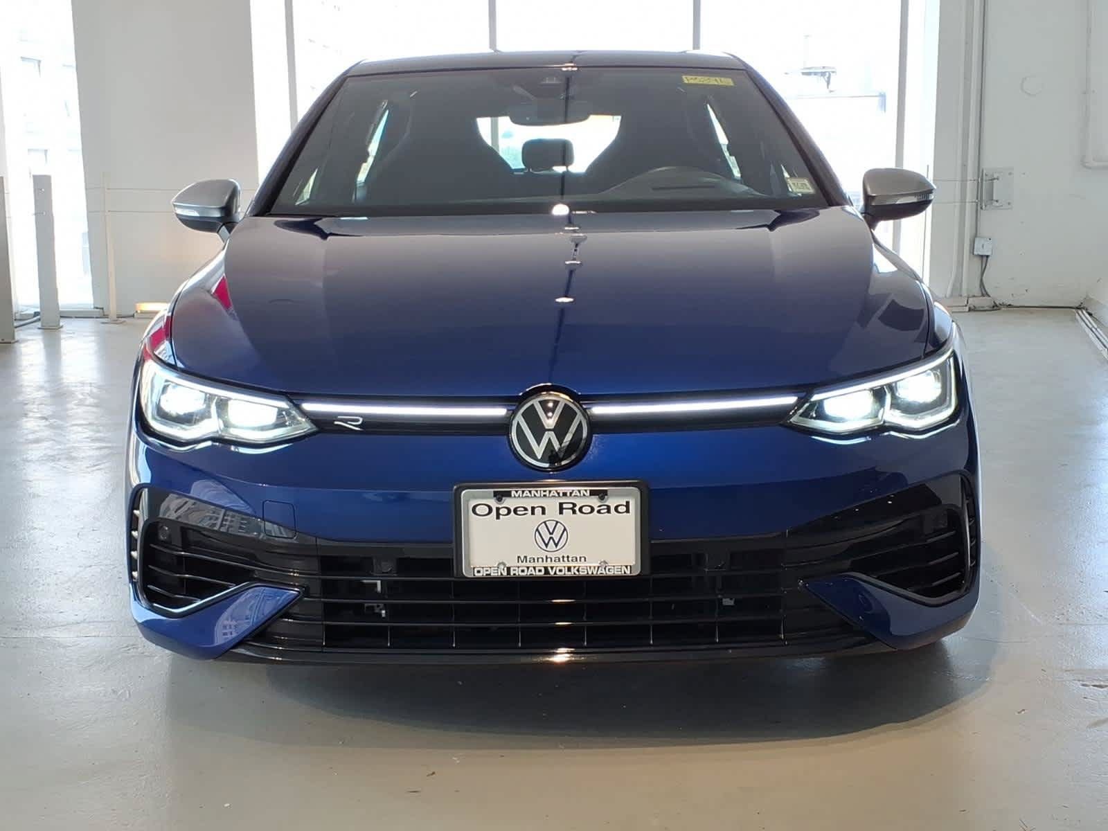 Used 2023 Volkswagen Golf R AWD/4WD image 2