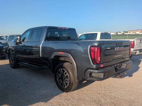 Used 2020 GMC Sierra 2500 AT4 w/ AT4 Premium Package AWD/4WD image 7