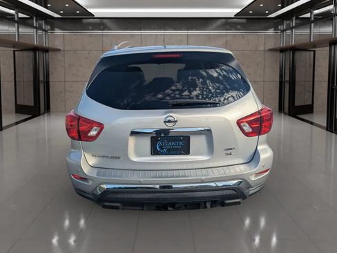 Used 2018 Nissan Pathfinder SL w/ SL Premium Package AWD/4WD image 28