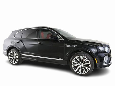 Certified 2022 Bentley Bentayga image 15