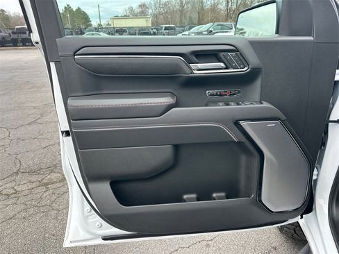 Used 2025 GMC Sierra 1500 AT4X image 11