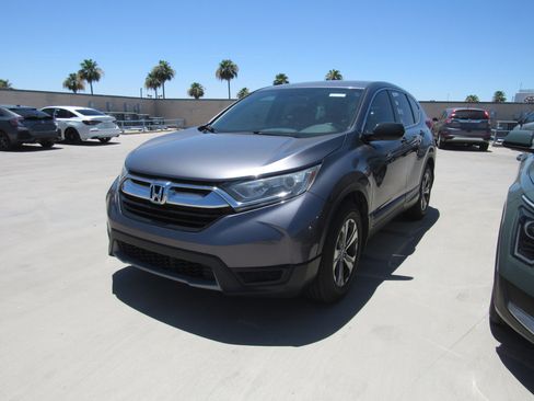 Used 2018 Honda CR-V LX image 1