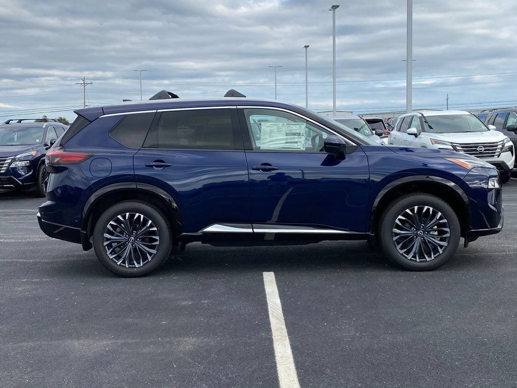 New 2026 Nissan Rogue Platinum w/ Platinum Premium Package AWD/4WD image 3