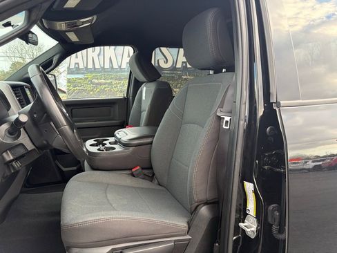 Used 2024 RAM 2500 Tradesman w/ Chrome Appearance Group image 7