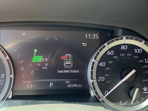 Used 2022 Toyota Highlander XLE AWD/4WD image 34
