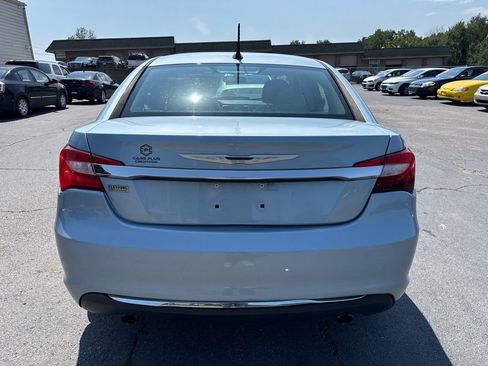 Used 2013 Chrysler 200 Limited FWD image 7