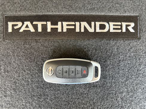 New 2026 Nissan Pathfinder SL w/ Cargo Package FWD image 32