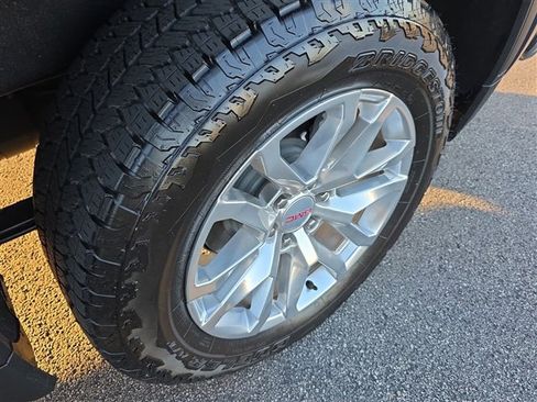 Used 2021 GMC Sierra 1500 SLT w/ SLT Premium Plus Package image 17