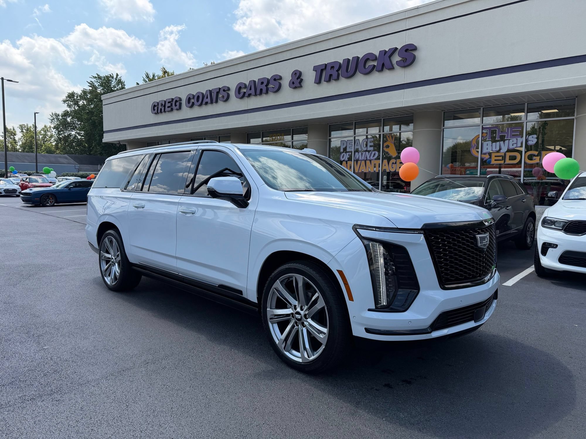 Used 2026 Cadillac Escalade ESV Platinum Sport w/ LPO, ONYX Package AWD/4WD image 1
