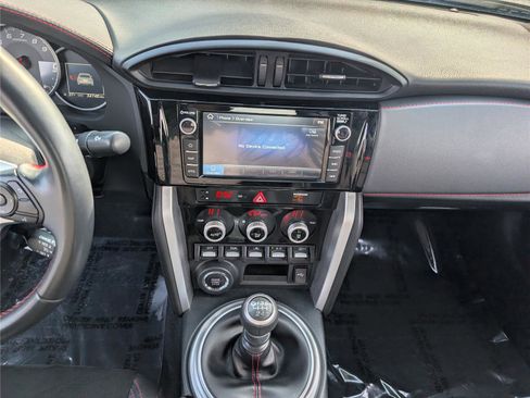 Used 2018 Subaru BRZ Limited w/ Performance Package image 18