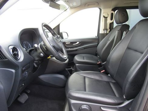 Used 2023 Mercedes-Benz Metris Passenger image 10