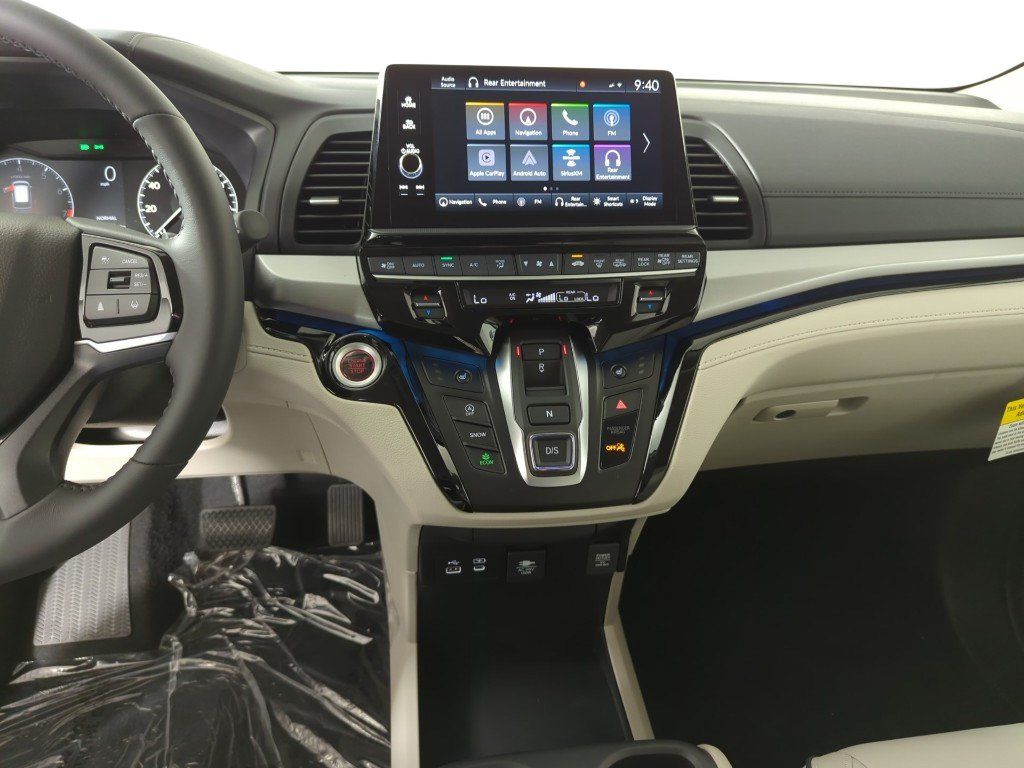 New 2026 Honda Odyssey Touring image 16