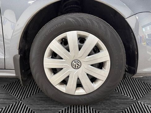 Used 2015 Volkswagen Jetta S image 9