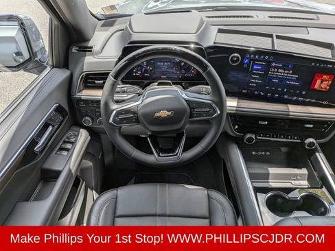 Used 2026 Chevrolet Tahoe High Country AWD/4WD image 15