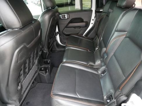Used 2022 Jeep Gladiator Mojave w/ Cold Weather Group AWD/4WD image 8