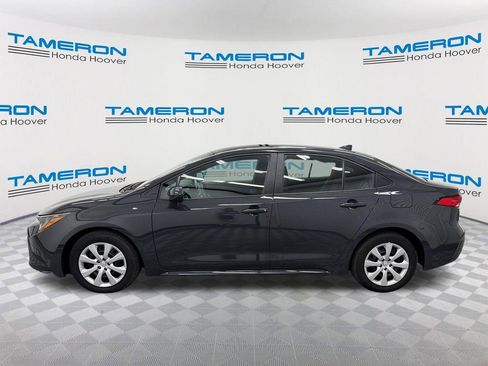 Used 2025 Toyota Corolla LE FWD image 2