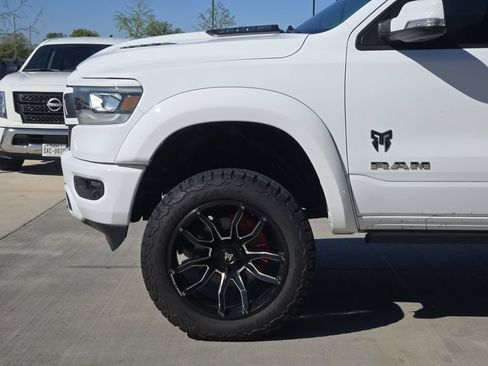 Used 2022 RAM 1500 Laramie AWD/4WD image 7