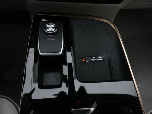 New 2026 Buick Enclave Avenir image 28