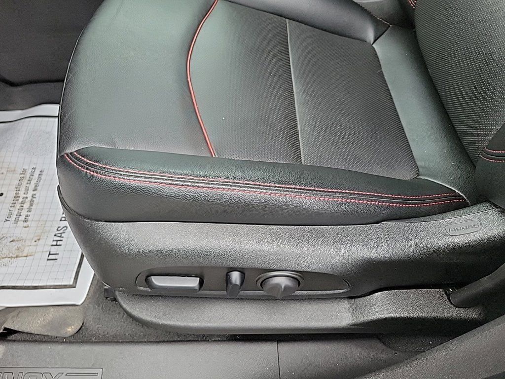 Used 2024 Chevrolet Equinox RS w/ RS Leather Package AWD/4WD image 14