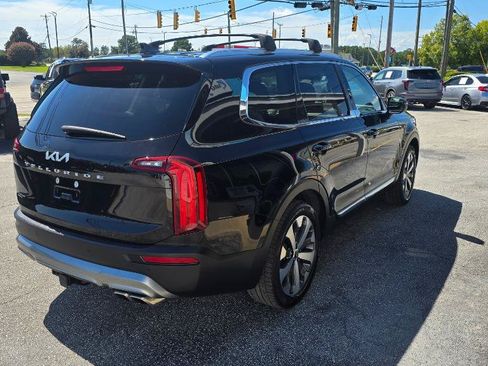 Used 2022 Kia Telluride EX w/ EX Premium Package FWD image 4
