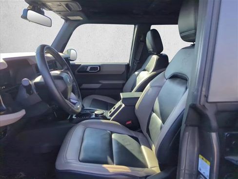 Used 2023 Ford Bronco Wildtrak image 12