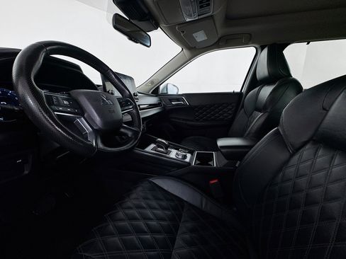 Used 2024 Mitsubishi Outlander SEL Black Edition image 21