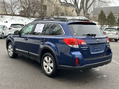 Used 2011 Subaru Outback 2.5i Premium w/ All-Weather Pkg image 18