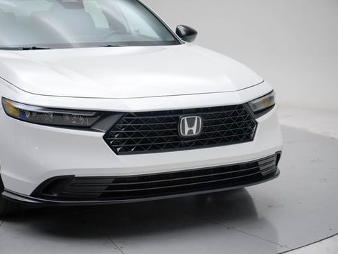 Used 2024 Honda Accord Sport image 19