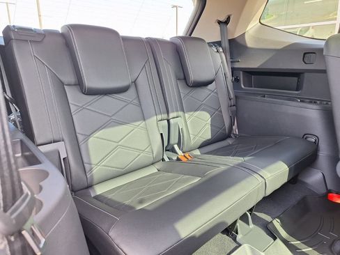 Used 2026 Volkswagen Atlas SE FWD image 31