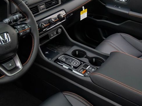 New 2026 Honda Pilot TrailSport image 13