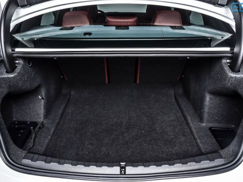 Used 2025 BMW 330i xDrive Sedan w/ M Sport Package image 11