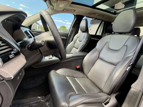 Used 2023 Volvo XC90 T8 Ultimate w/ Protection Package Premier image 18