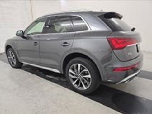 Used 2023 Audi Q5 2.0T Premium w/ Convenience Package AWD/4WD image 22