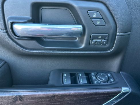 Used 2020 GMC Sierra 3500 Denali w/ Denali Ultimate Package image 10