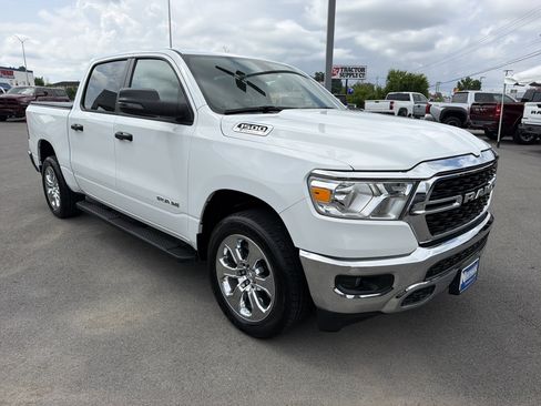 Used 2024 RAM 1500 Big Horn AWD/4WD image 3