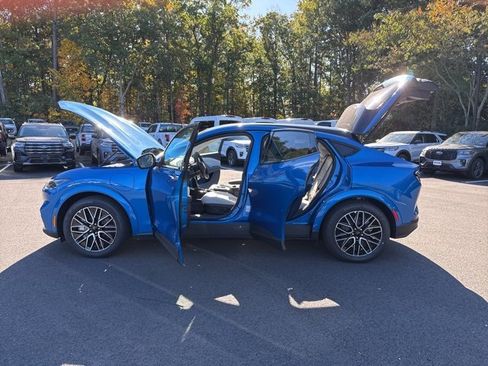 New 2025 Ford Mustang Mach-E Premium image 26