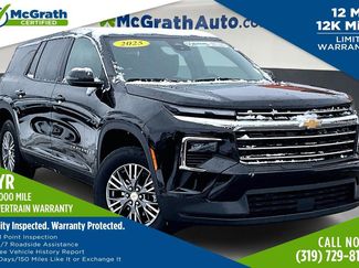 Used 2025 Chevrolet Traverse LT video 1