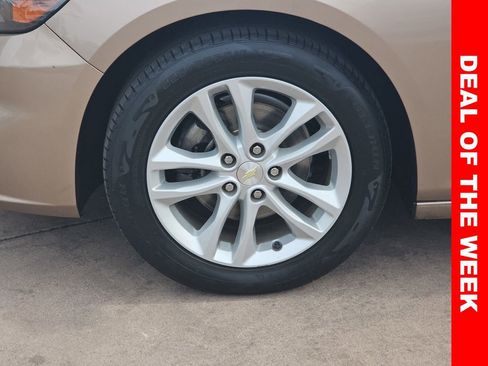 Used 2018 Chevrolet Malibu LT image 35