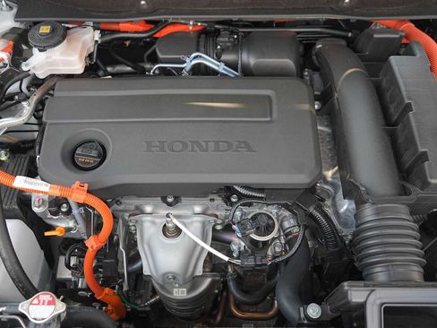 Used 2026 Honda CR-V Sport Touring image 9