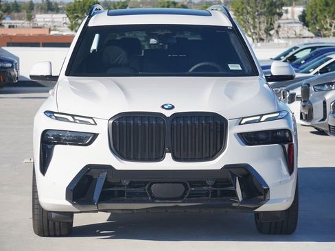 New 2026 BMW X7 xDrive40i w/ M Sport Package image 2