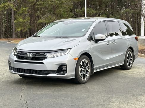 Used 2025 Honda Odyssey Elite image 5